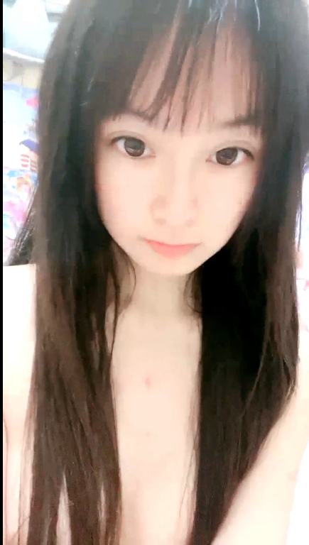 【自打包】直播贴-双马尾萝莉型主播-于于酱(1V,4.46G)