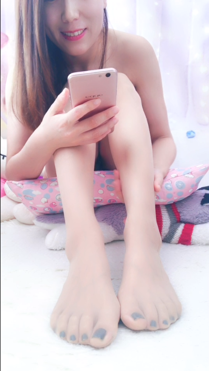 【自打包】足控-易直播宛宛小合集(3V,1.12G)