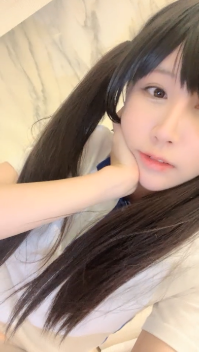 （第2次补档）长相甜美系制服妹子【1v 347mb】