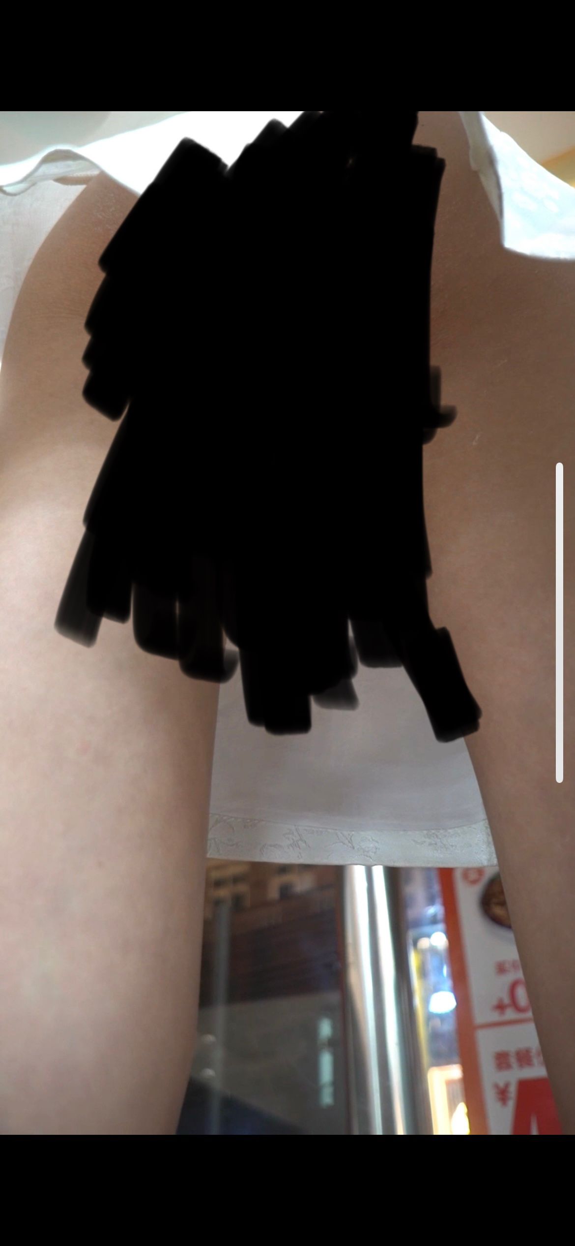 【顶级无内】旗袍美女刚被内射 13流出白色精液 [3g]