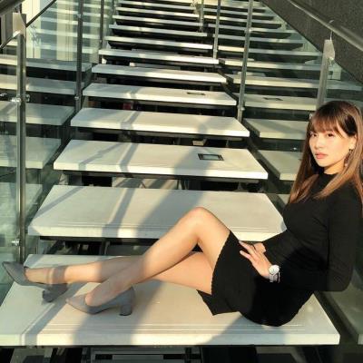 长相甜美的“华航空姐Qbee张比比私拍视讯流出