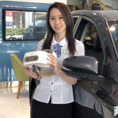 长相甜美的“华航空姐Qbee张比比私拍视讯流出