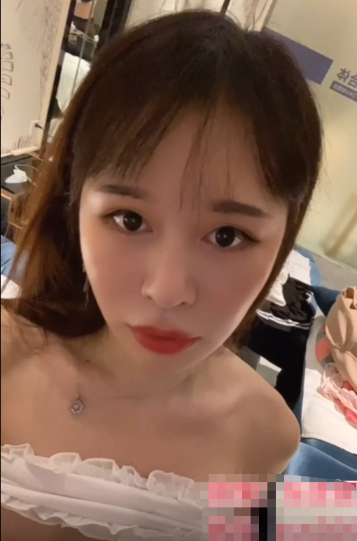猎奇资源 大屌萌妹!!! 介意勿下