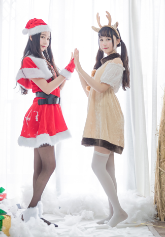 网红Coser@木绵绵OwO - 圣诞老人和驯鹿酱 [46P171MB]