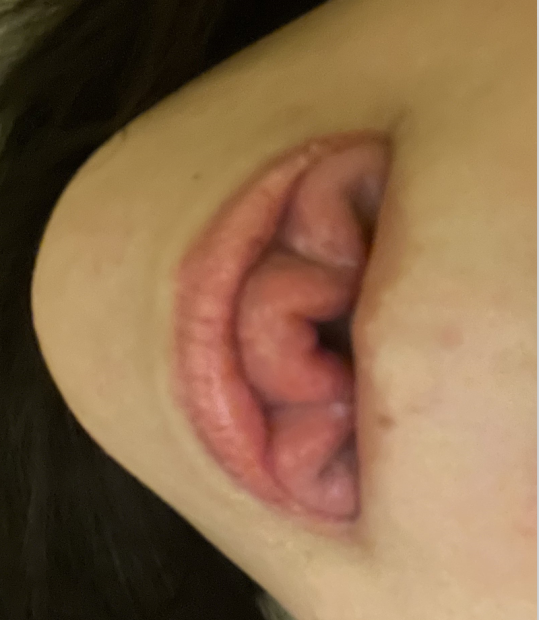 【自打包】超高颜值网红-狐狸小妖-最新定制视图合集(103P,63V,861M)