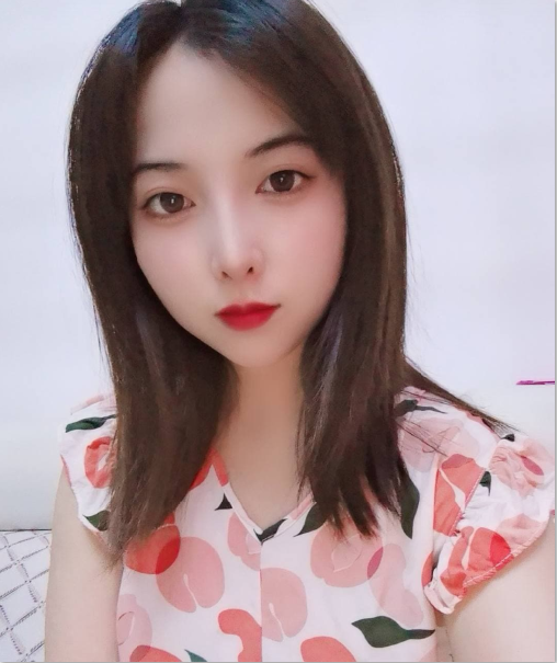 NO.57 【百度云泄密】 福州超反差初中女老师 家中和光头情人啪啪流出8V 42P