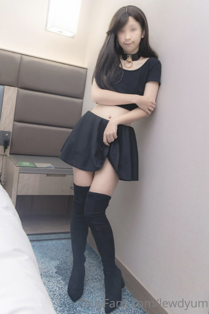 Onlyfans极品萝莉lewdyumi-付费解锁不雅自拍被玩到淫水都能拉丝【62p 1v 1.26g】