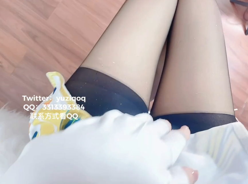 (新)福利姬小蔡头 黑丝胡桃(1v 606mb)