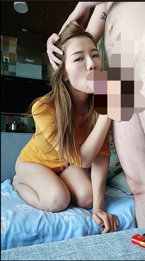 胡子哥未流出-真实约炮美容院实习生高颜值爆操【 9V 2.67G】