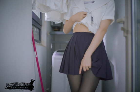 木花琳琳是勇者 NO.071 太太是黑丝袜JK Vol.1 [21PV-272MB]