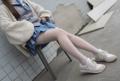 森萝财团写真 - [X-061] 80D薄白丝 [65P1V-1.21GB]