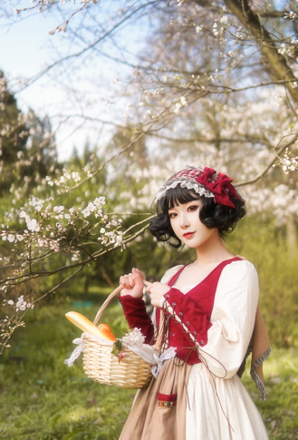 @阿包也是兔娘 lolita红裙2 [28P358MB]