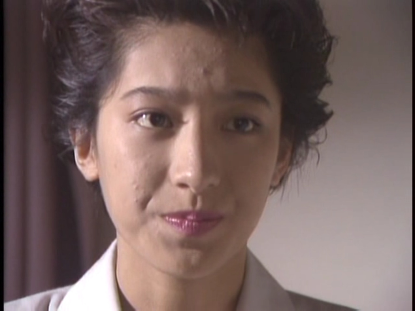 年轻的松本麻里奈磁力