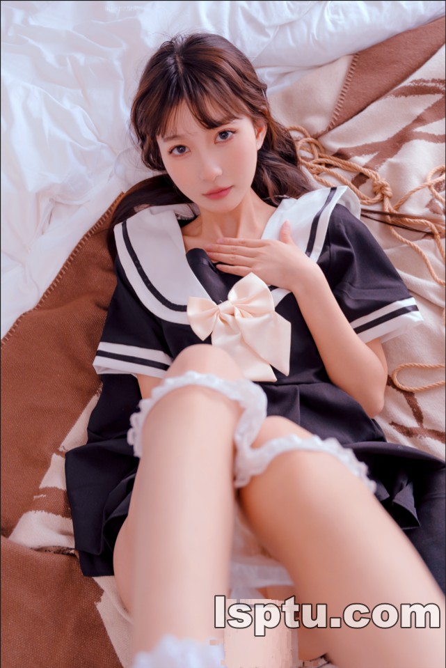推特夏树写真3套合集【91P408M】