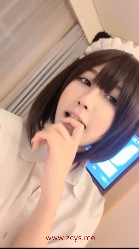 清纯短发妹妹换上女仆装，拿着跳蛋玩弄小穴（1v 186m 39min）