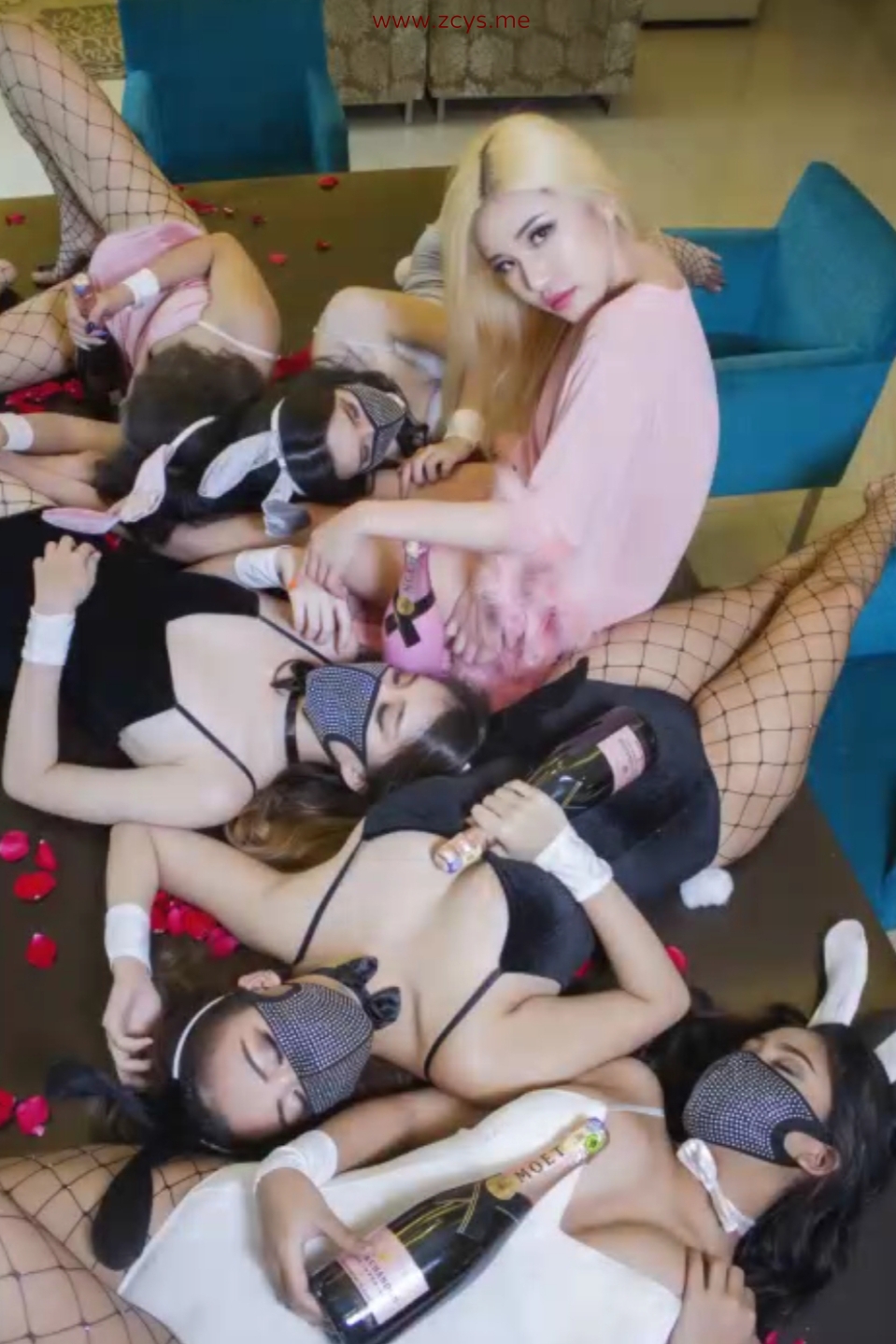 电竞网红女神mspuiyi 3.34g合集