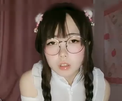 清纯二次元白丝眼镜娘【1v 1.2g】