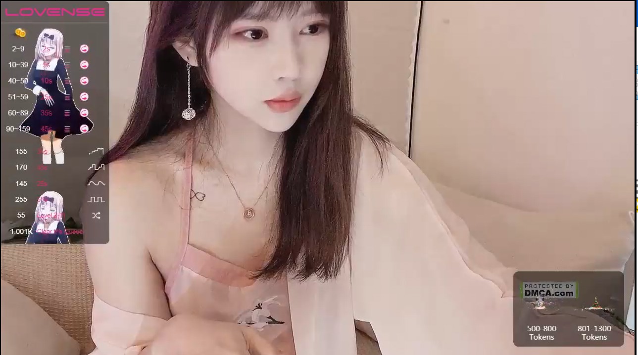 StripChat纯欲小姐姐【MiSSLee】直播秀 [4v887M]
