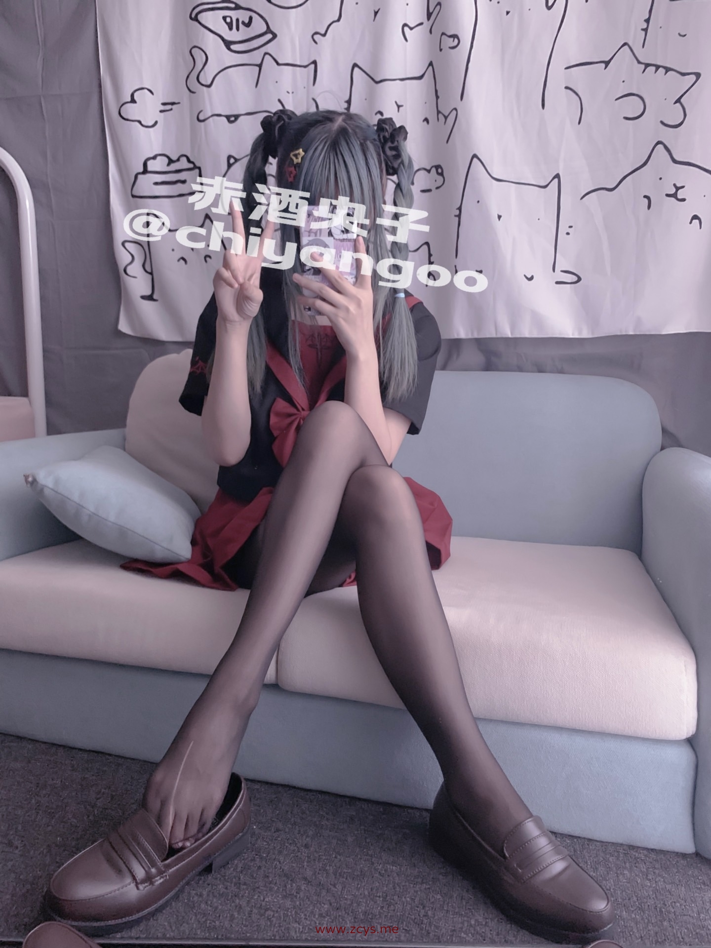 赤酒央子(足控) 站内翻新前原本发过一次,但号没了
