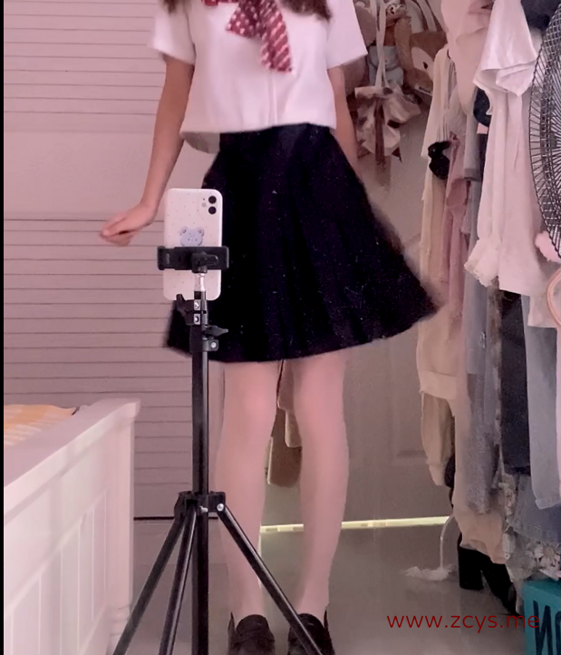 【自打包】推特青春美少女-奶熊-裸舞合集第2弹(20V,4.34G)