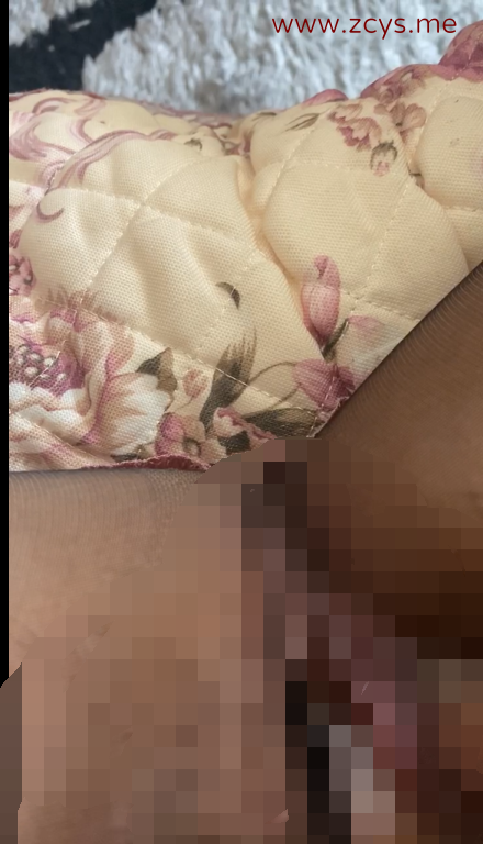 【自打包】自购-足控-易直播九儿-美足自慰口交足交私信福利第4弹(17V,1.01G)