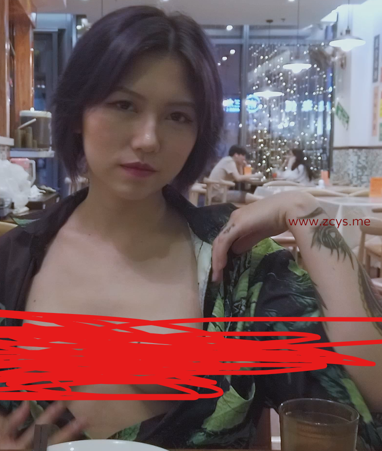 上过央视春晚(2022)的LU出模特acezoey的LU出视频12v/5.25g