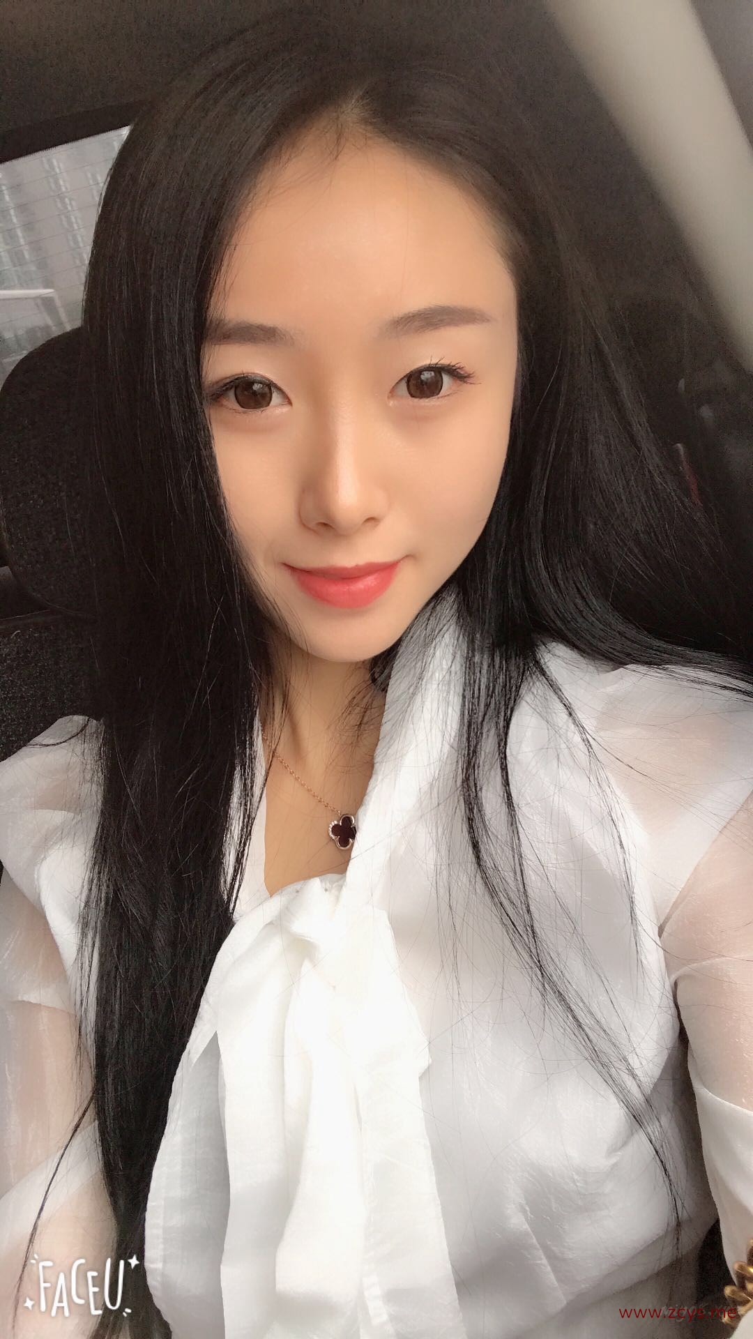 非常漂亮的美女流出(非常珍贵的绝版资源)只分享7天!!