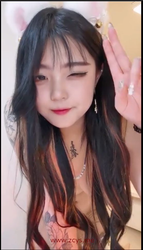 美女主播 小月超奶思 1V 150M