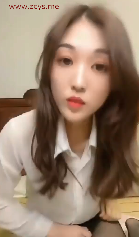 颜值御姐叶子小姐姐一对一，制服黑丝扣逼喷水 2.15G