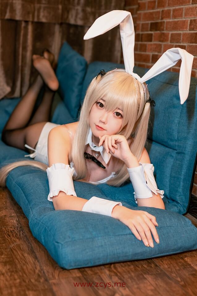 【Cos/写真】索索-sophia 、神楽坂真冬、南桃Momoko、肥肥雅  4套图合集