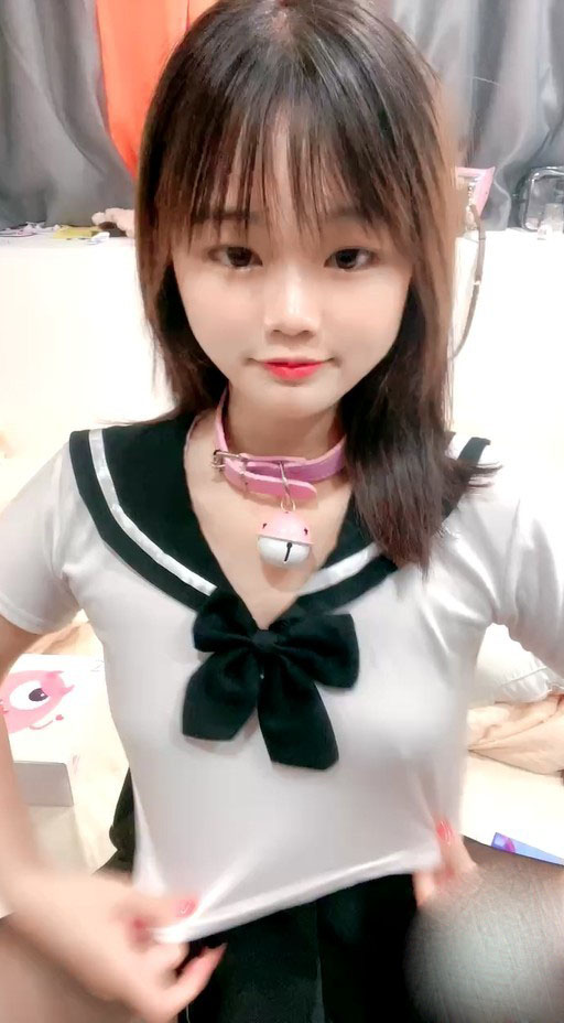 卡哇伊18邻家小妹来袭！外表甜美活泼！学生情趣制服，浴室湿身诱惑[1G]