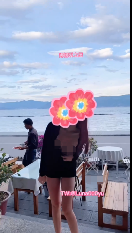 【自打包】推特露出天花板-luna000yu-各种人前露出新小合集(19V,795M)