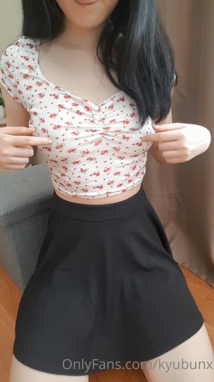 【自打包】onlyfans高颜值妹子-kyubunx-新小合集2（7V,2.2G）