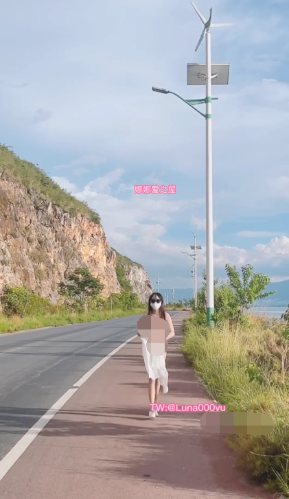 【自打包】推特露出天花板-luna000yu-各种人前露出新小合集(19V,795M)