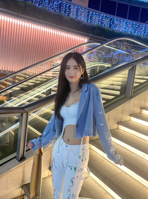 【自打包】另类21弹-国产TS 允儿-推特小合集（19P,60V,250M）