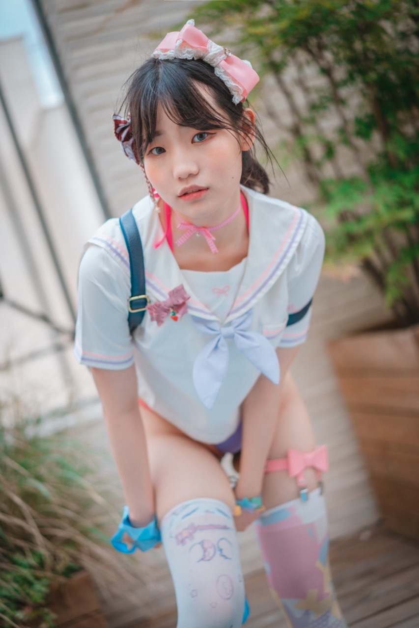 [DJAWA] Mimmi – Mochilero 韩国学生妹大尺度写真集