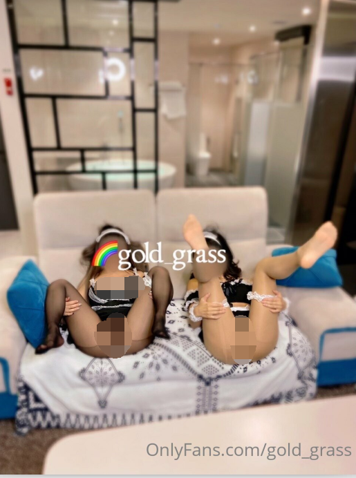 【自打包】onlyfans韩国百合up-GOLD_GRASS-各种接吻磨豆腐露出原版视图(387P,3V,1.36G)