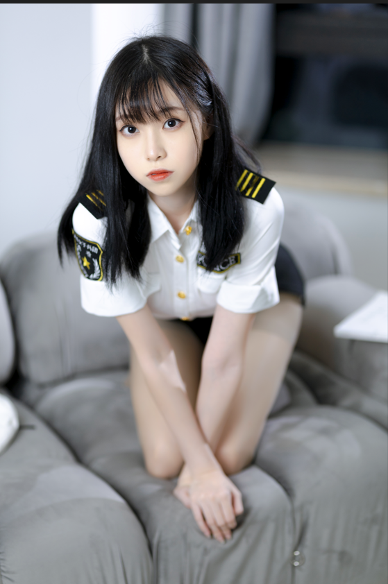 许岚LAN - 灰丝制服【40p 526mb】