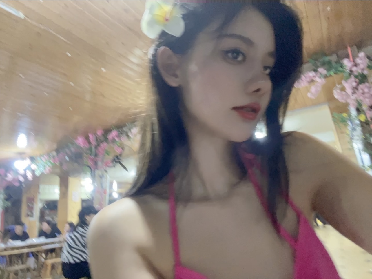 ［磁链］阿朱微密圈最新私拍［589p/16v/1G］