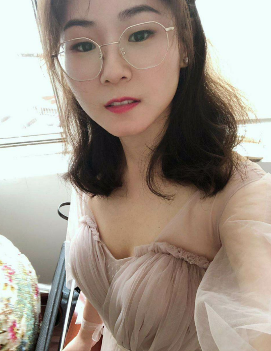 精选清纯少女眼镜娘反差婊合集[88P+54V1.3G]