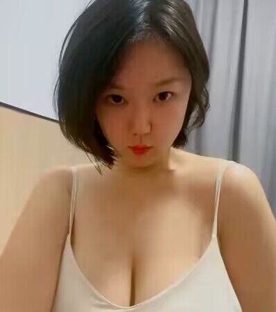 大奶少妇!1V 521MB