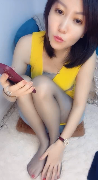 【自打包】源码自录-足控-易直播 媚娘 5(1V,588M)
