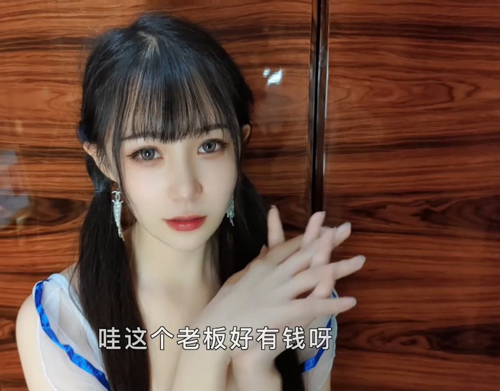 【自打包】人气颜值女神-糖糖-勾引土豪女导游（1V,777M）