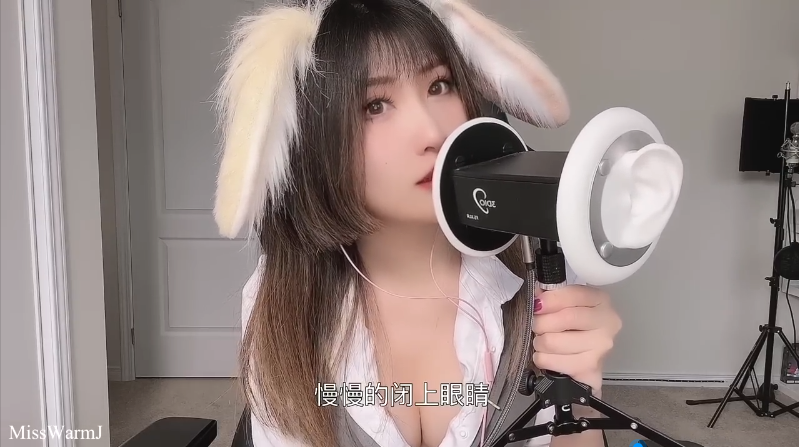 NO.276 ASMR 你们要的舔耳朵小说话哄睡视频来啦1V