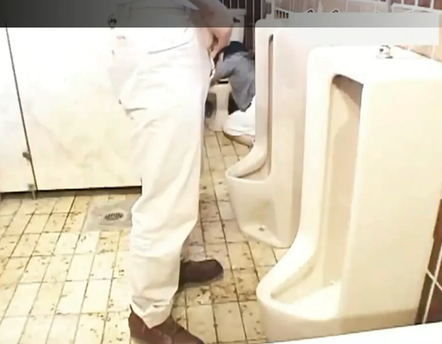 猎奇摆拍-醉酒少妇公厕被大屌男用各种姿势爆干口交【1V 833M 】