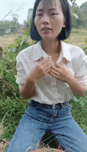 【艳艳子】山村反差少妇~家里车库偷偷播~自慰怕发现，农村集市，别有风味！2.02G