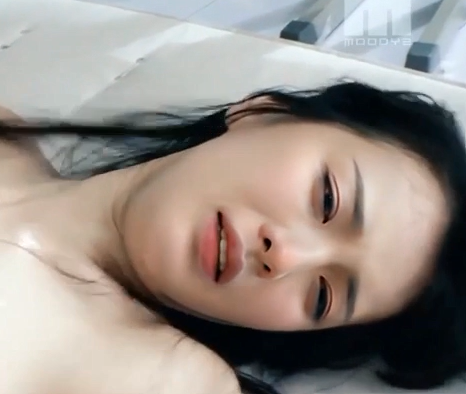 AI换脸杨超越多人高清骑兵 480MB