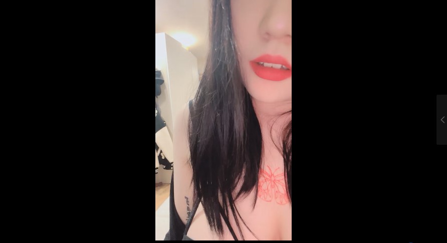 浓妆妖艳新人美女，无毛肥穴大黑牛伺候，假屌抽插超粉嫩【1V/618M】