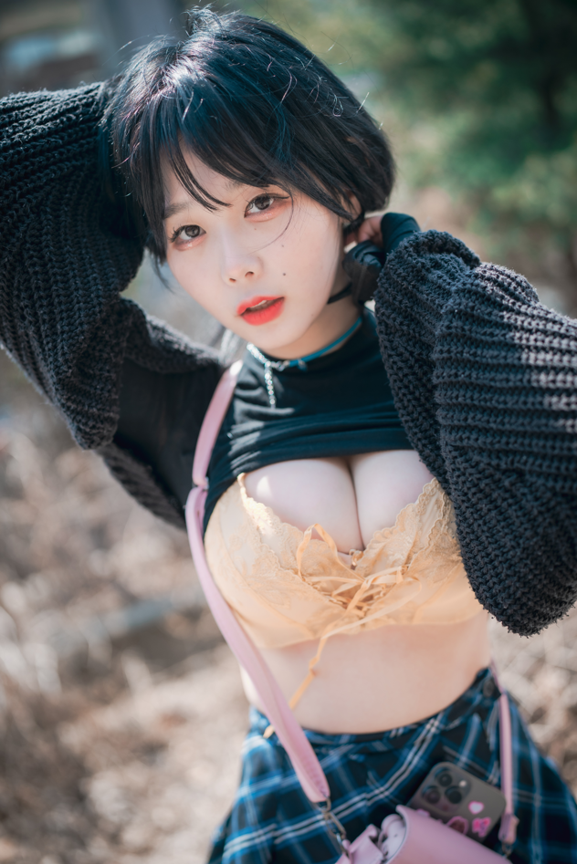 [DJAWA] Zia (지아) - Early Spring Walk in March