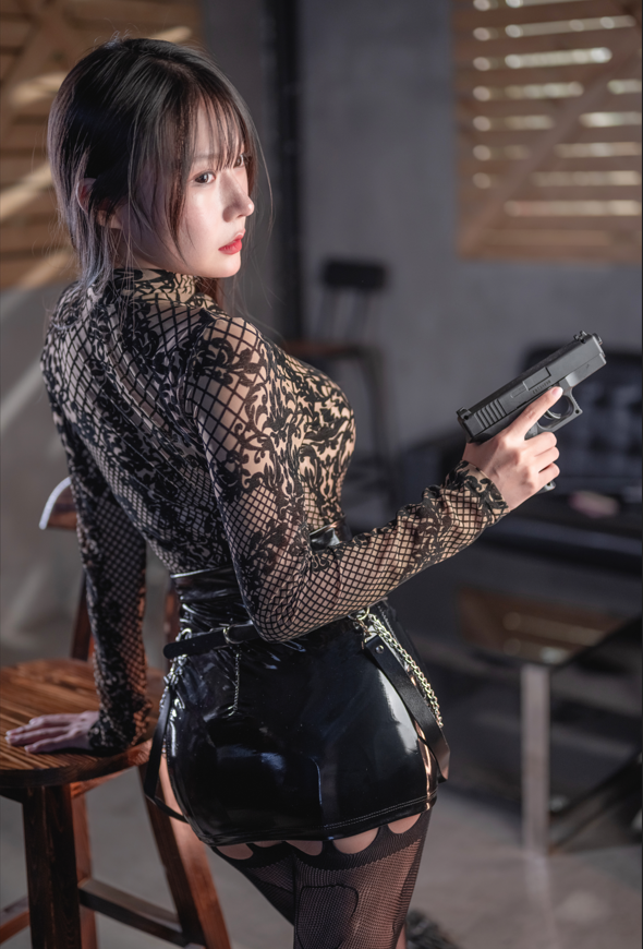 香草喵露露 - NO.48 无路可退 秘密搜查官 【71P1.79G】